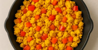 Revuelto de tofu con pimientos y cúrcuma